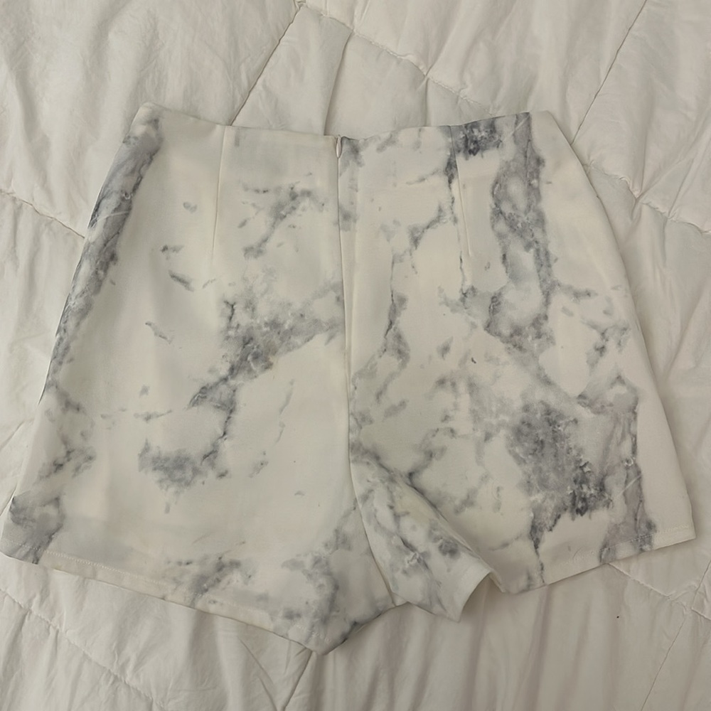 SABO SKIRT PRINTED HIGH RISE SHORTS - Picture 3 of 6
